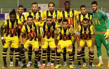 الفريق الأول لكرة القدم بنادي المقاولون العرب