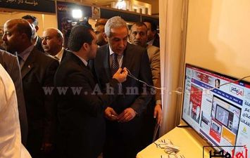  وزير الصناعة والتجارة المهندس محمود قابيل