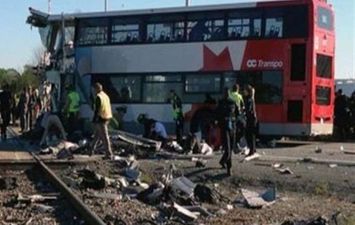 حادث تصادم قطار وحافلة&lrm; بتونس