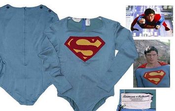 بدلة Superman الكلاسيكية تطرح للبيع بالمزاد لصالح الأعمال ال