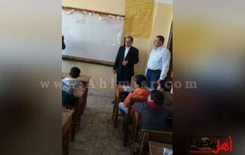 قافلة تعليمية مجانية لطلاب مدرسة أبو سكين في كفرالشيخ 
