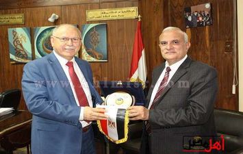  الدكتور إبراهيم عبد الوهاب سالم القائم بعمل رئيس جامعة طنطا