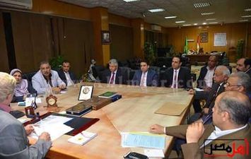 اللواء يس طاهر محافظ الإسماعيلية