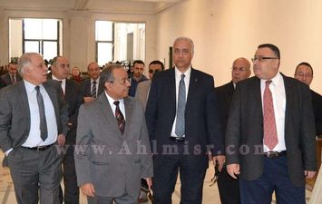 الدكتور عصام الكردى، رئيس جامعة الإسكندرية