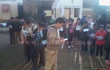 منشورات على الطلاب بالدقهلية 