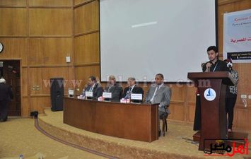 خالد محمود طبيب الفريق الاول لكرة القدم