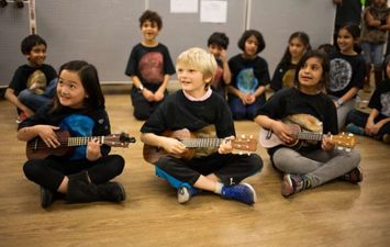 مدرسة بلا مناهج