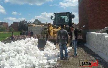 حملة لإزالة التعديات على الأراضى