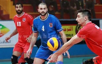 . الأهلى يتقدم على النجم الساحلي