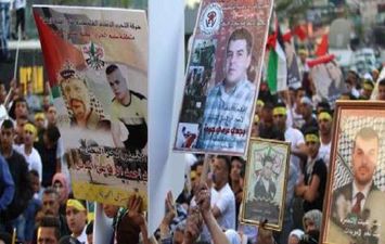 إضراب عام تضامناً مع الأسري الفلسطينين
