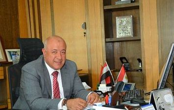 يحيى أبو الفتوح، نائب رئيس البنك الأهلي المصري