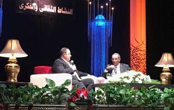جامعة القاهرة تحتفل باليوم العالمي للغة العربية