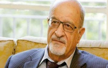 هيثم مالح رئيس الدائرة القانونية 