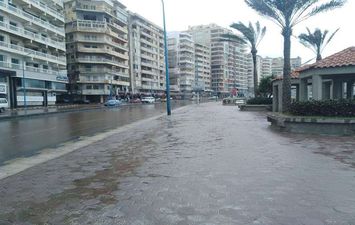 أمطار غزيرة على أنحاء الاسكندرية