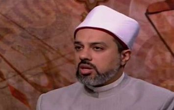  الشيخ أحمد ممدوح، مدير إدارة الأبحاث الشرعية بدار الإفتاء