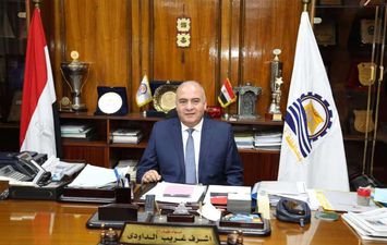 اللواء اشرف الداودي محافظ قنا