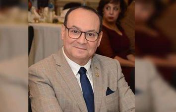 المهندس علي عبدالقادر عضو لجنة الصناعة بجمعية رجال الأعمال