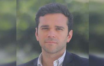 المهندس حاتم توفيق العضو المنتدب لشركة كايرو سولار للطاقة 