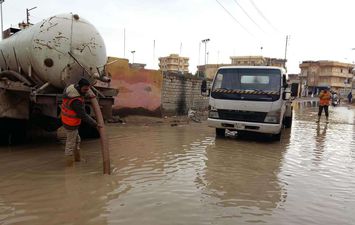 الأمطار تُغرق منازل قريتين غرب الإسكندرية