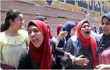 أنهيار طلاب الاعدادية بالقاهرة