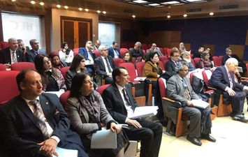اتحاد جامعات الدول العربية يشيد بأنشطة جامعة جنوب الوادي
