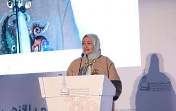 الدكتورة نهلة الصعيدي، مدير مركز تطوير تعليم الطلاب الوافدين