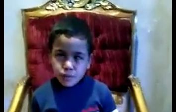 طفل يتهم والده بتعذيبه في الشرقية