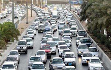 كثافات مرورية بشوارع القاهرة