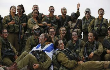 الجيش الإسرائيلي يستعد لنشر كتائب دبابات نسائية
