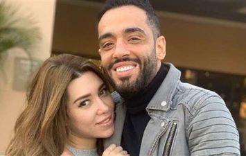 رامي جمال وزوجته