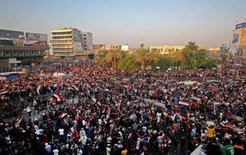 طلبة الجامعات يصلون ساحة التحرير