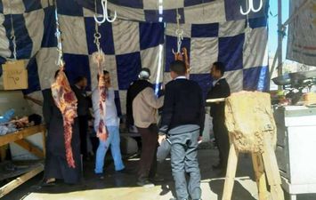 غلق شوادر اللحوم باسوان