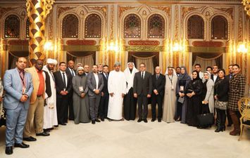 وزير السياحة والآثار مع بعض سفراء الدول العربية