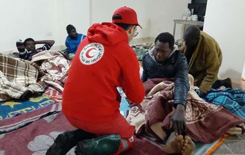 الهلال الأحمر ينقذ 37 شخص