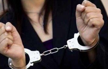القبض على امرأة خالفت تعليمات البقاء بالمنزل في دبي 