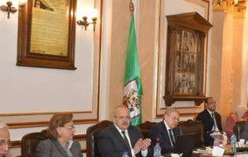 إلغاء امتحانات الميدتيرم في جامعة القاهرة بسبب كورونا