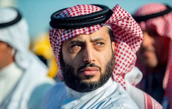 استقالة تركي آل الشيخ من الرئاسة الشرفية للأهلي