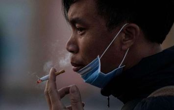 التدخين يرفع خطر الإصابة بفيروس كورونا!