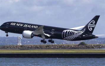الخطوط الجوية النيوزيلندية تسحب توقعاتها لأرباح العام الجاري بسبب كورونا