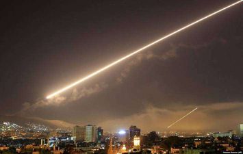 الدفاعات الجوية السورية تتصدى لأهداف معادية