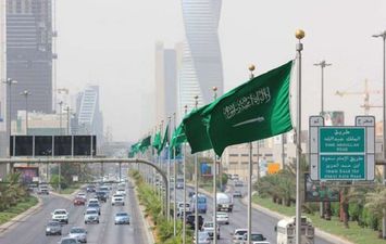 السعودية تعلن حظر التجول الكامل
