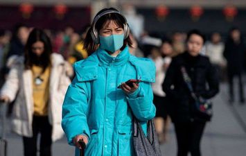 الصين تتخذ إجراء جديدا للحد من حالات الإصابة بكورونا الوافدة من الخارج