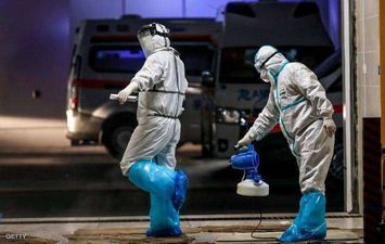 الصين تسجل 11 حالة اصابة اضافية و13 وفاة جديدة بفيروس كورونا