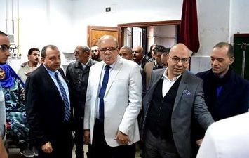 بداخل المستشفى الجامعي ببني سويف 