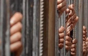 حبس 4 شباب لاتهامهم بتصوير المارة على برنامج تيك توك