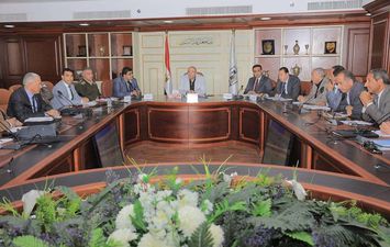 اجتماع محافظ بني سويف