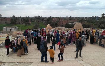 رحلة سياحية لطلاب المدارس والجامعة  بأسيوط 