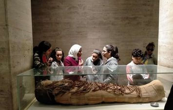 طلاب الاعدادية في المتحف المصري بالتحرير 