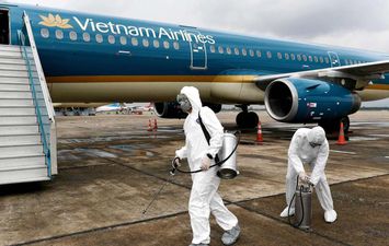 فيتنام تعلن حظرًا لمدة شهر على دخول المسافرين الأجانب