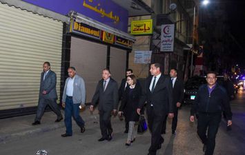محافظ الإسكندرية يتابع التزام المواطنين بقرار الحظر 